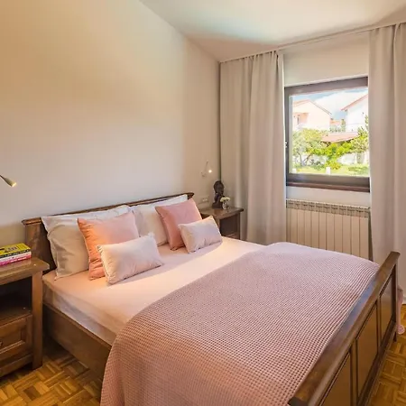 Appartement Biskupija Iv *
