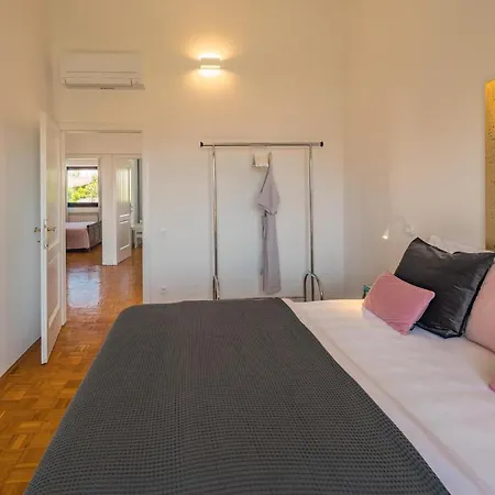 4 Bedroom Gorgeous Apartment In Medulin